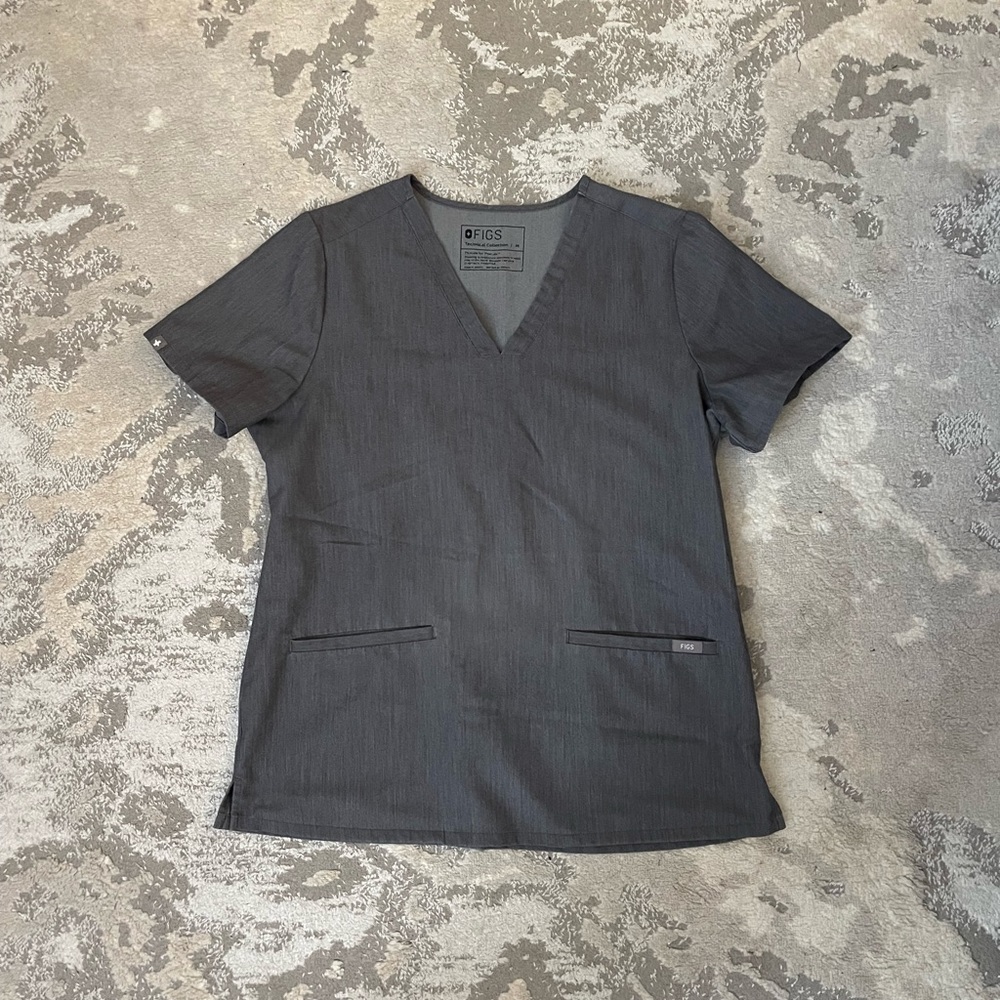 FIGS Casma 3 Pocket Scrub Top